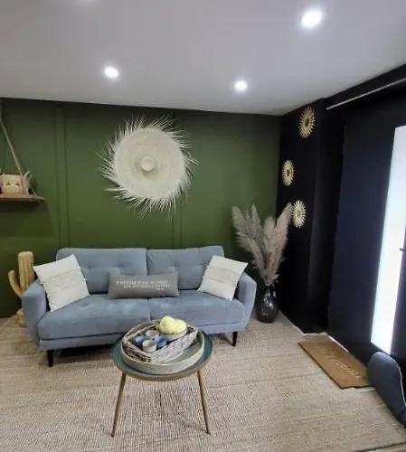 Sur A 150 M De La Bernieres-sur-Mer